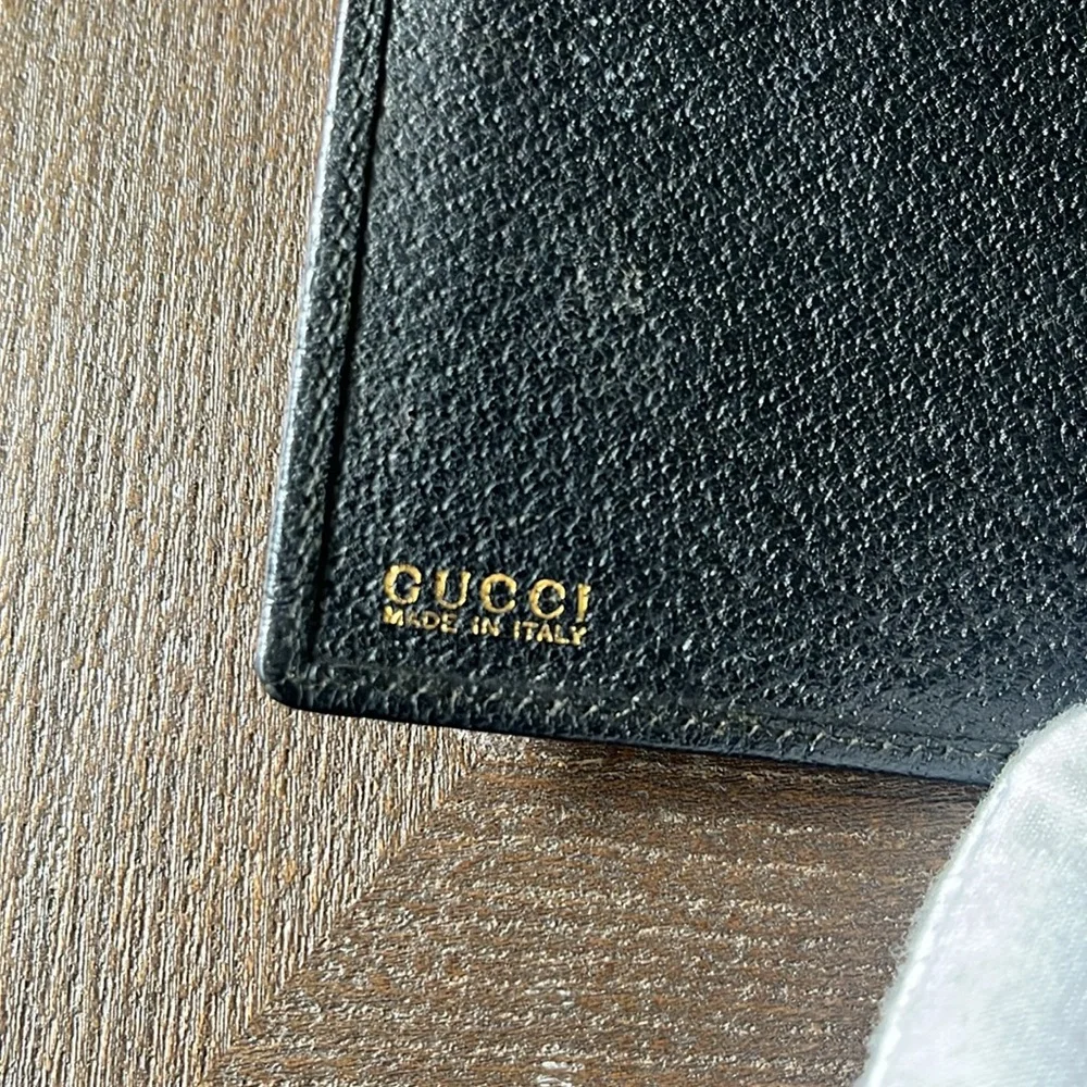 Gucci leather wallet